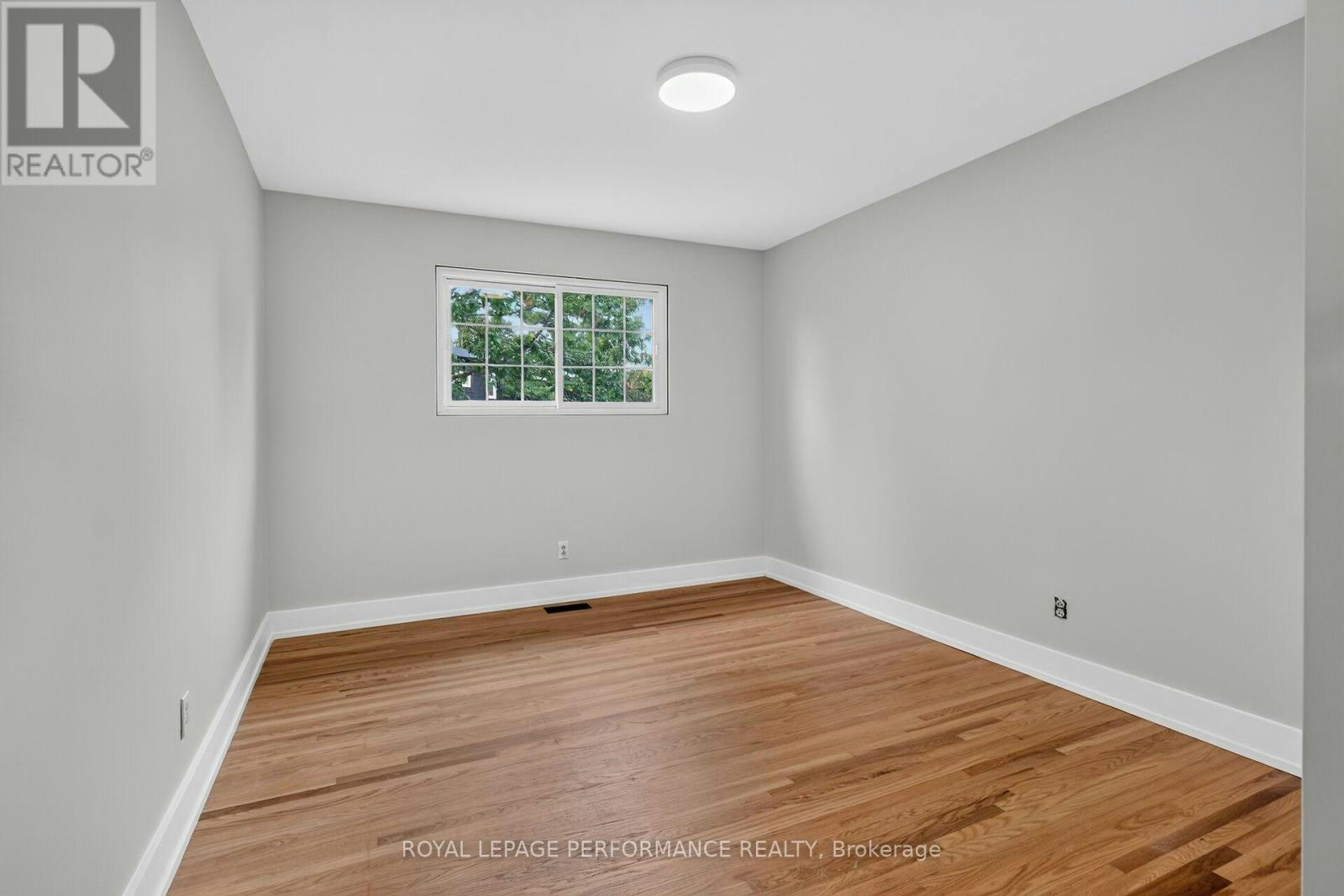 2337 Samuel Drive, Ottawa, ON, K1G 3C3 - 22
