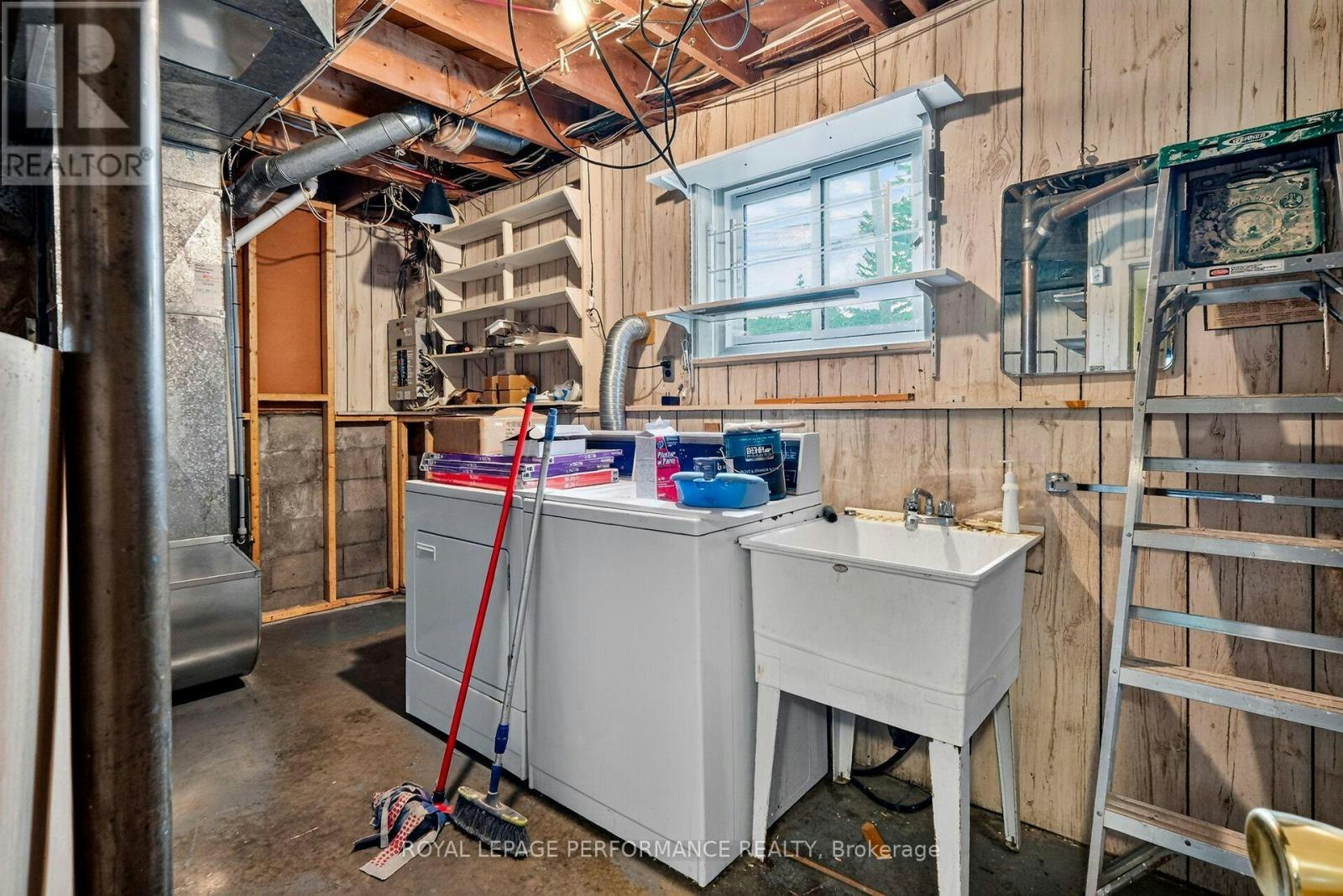 2337 Samuel Drive, Ottawa, ON, K1G 3C3 - 42