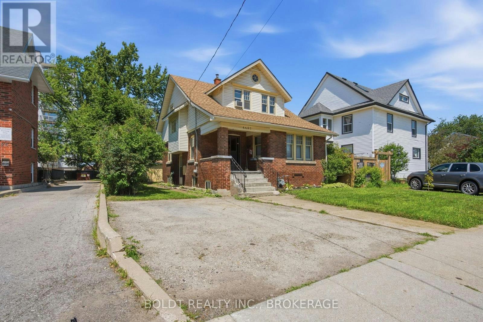 4497 Morrison Street, Niagara Falls, ON, L2E 2B6
