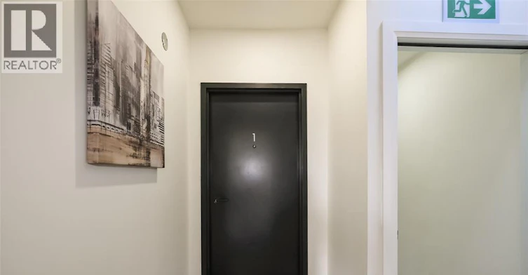 1-1231 University Avenue, Windsor, ON, N9A 5T2 - 2