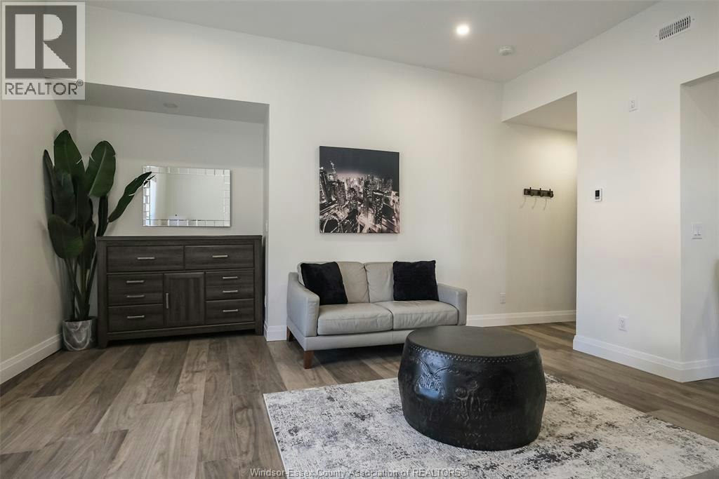 1-1231 University Avenue, Windsor, ON, N9A 5T2 - 4