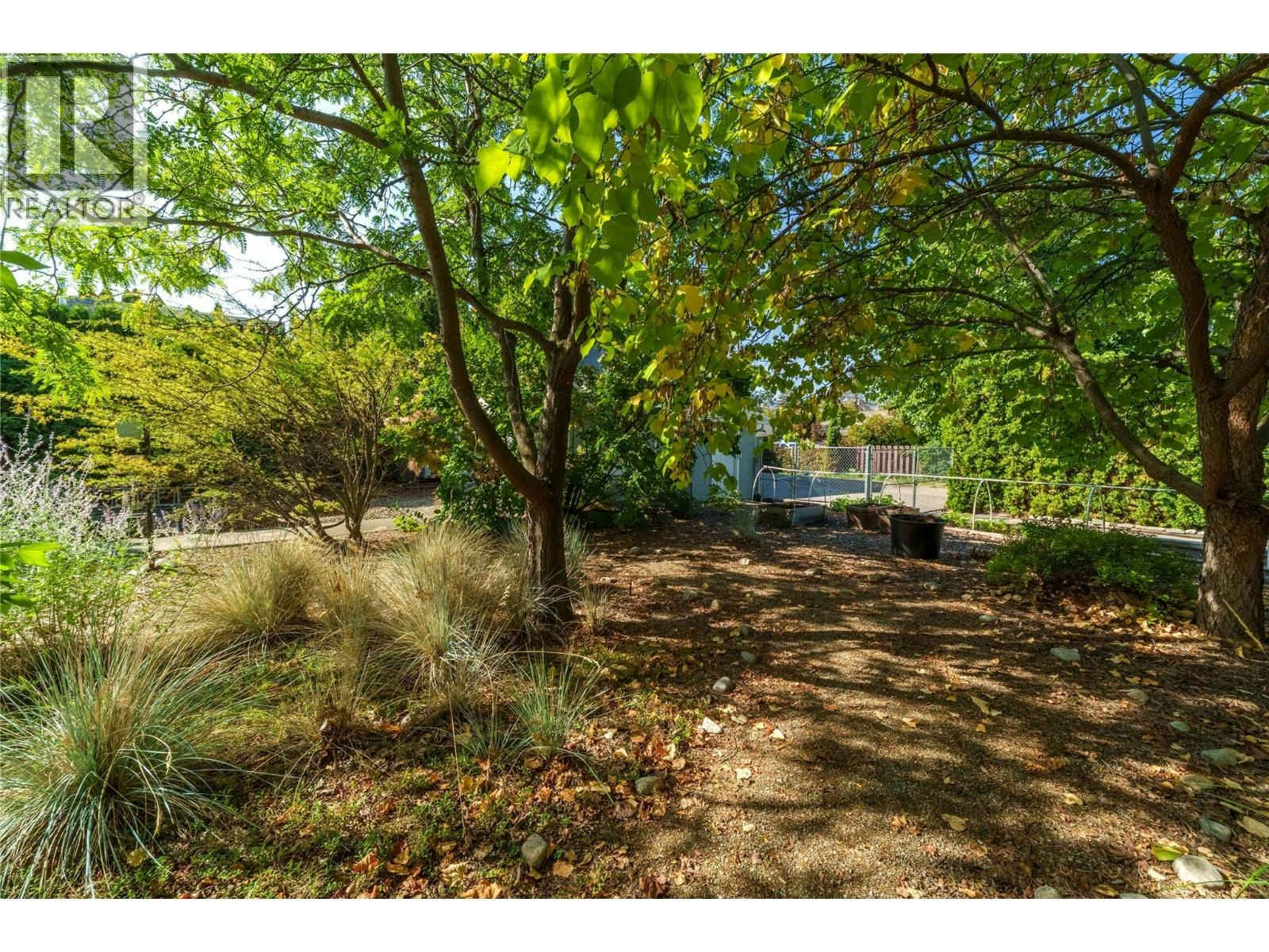 913 Moosejaw Street, Penticton, BC, V2A 5T5 - 41
