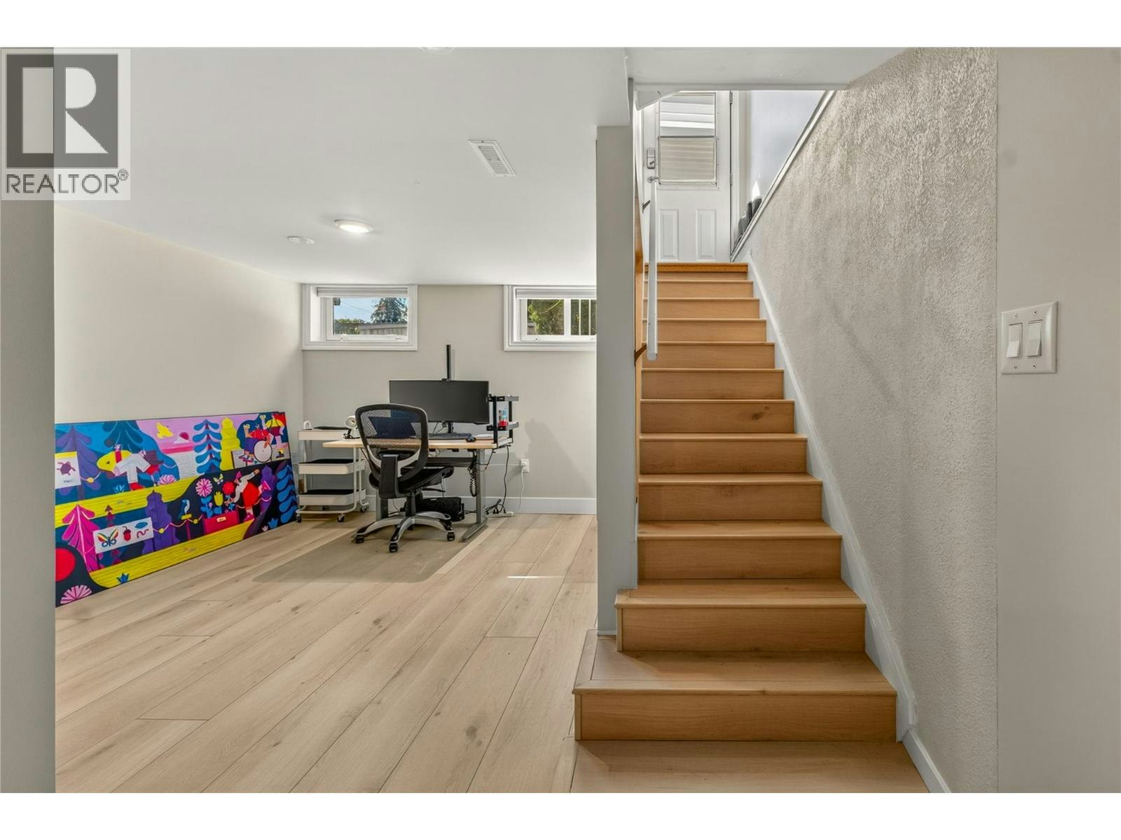 913 Moosejaw Street, Penticton, BC, V2A 5T5 - 8