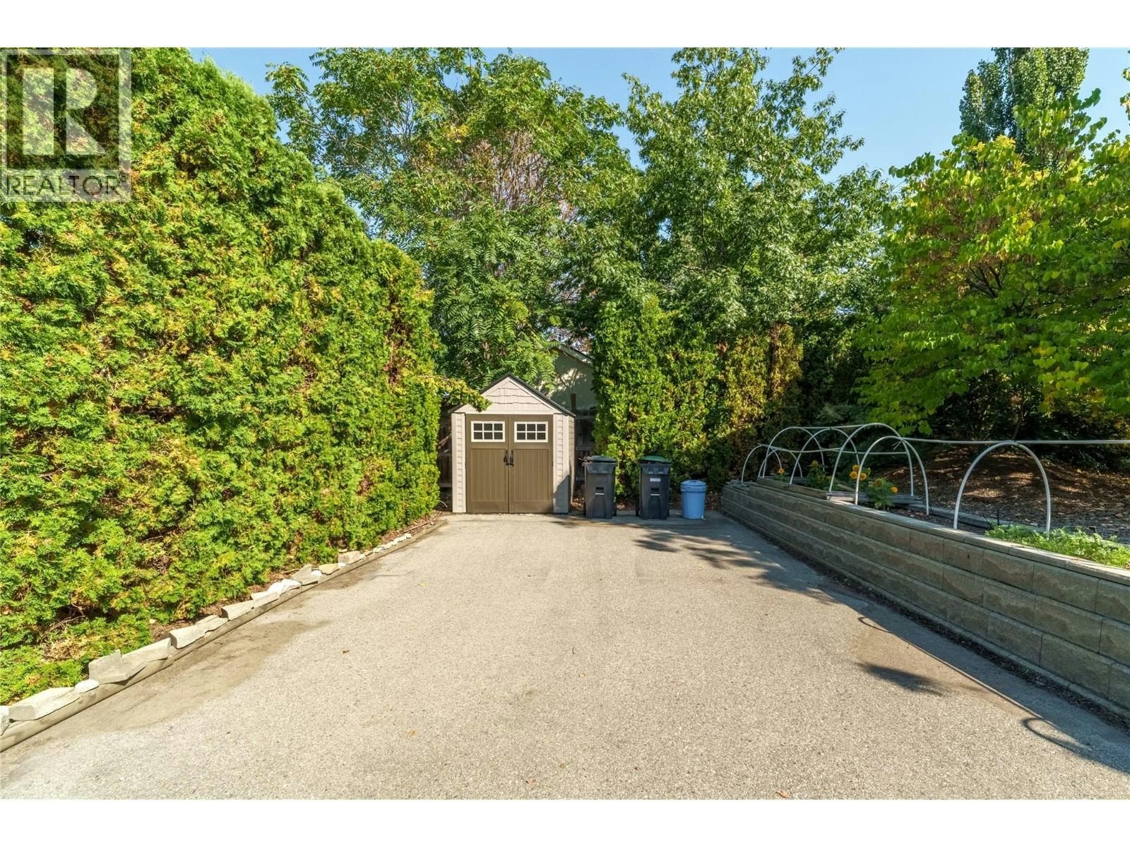 913 Moosejaw Street, Penticton, BC, V2A 5T5 - 24