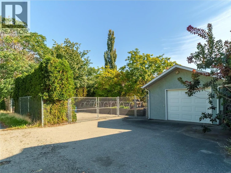 913 Moosejaw Street, Penticton, BC, V2A 5T5 - 37