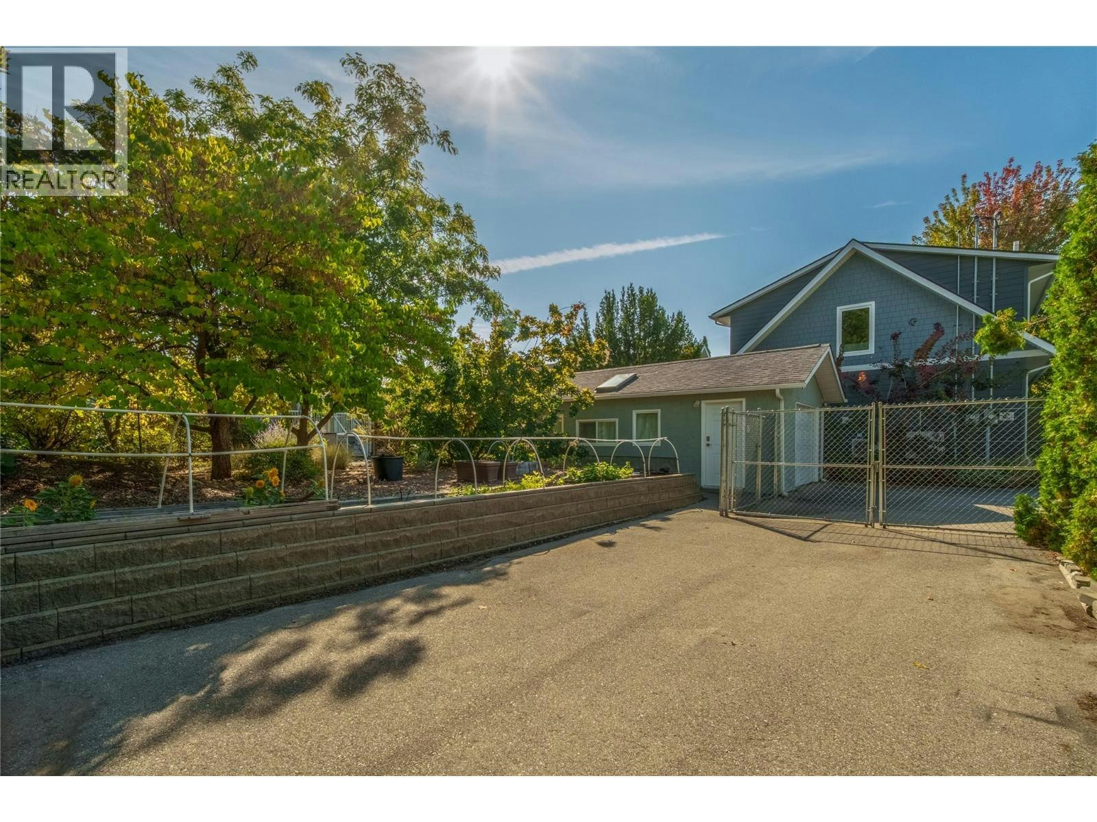 913 Moosejaw Street, Penticton, BC, V2A 5T5 - 36