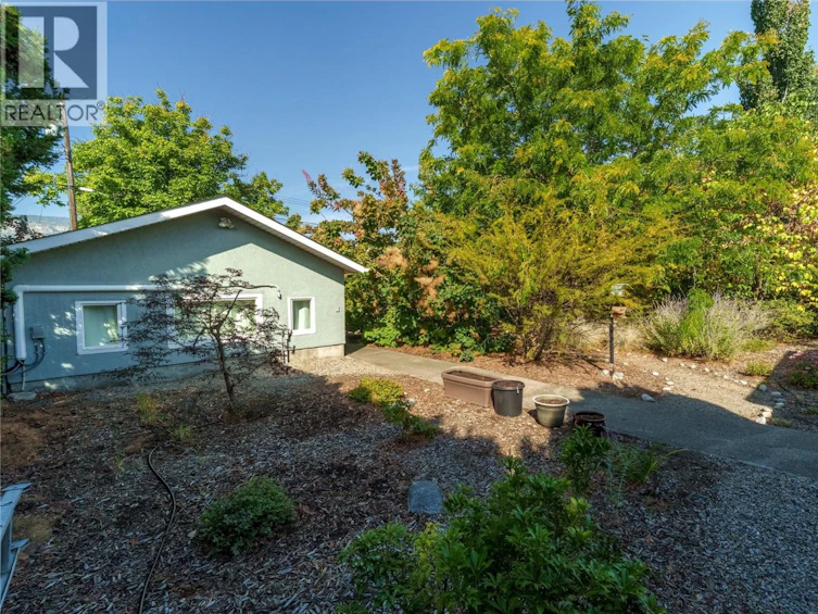 913 Moosejaw Street, Penticton, BC, V2A 5T5 - 39
