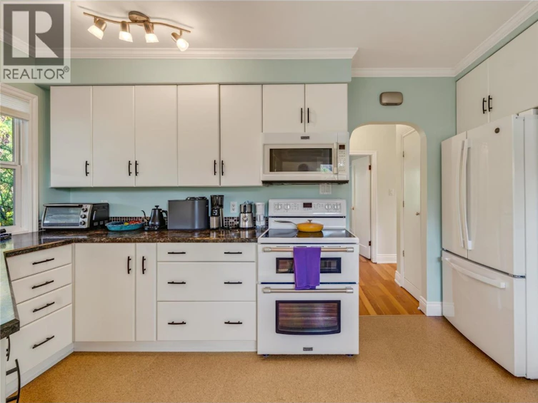 913 Moosejaw Street, Penticton, BC, V2A 5T5 - 6