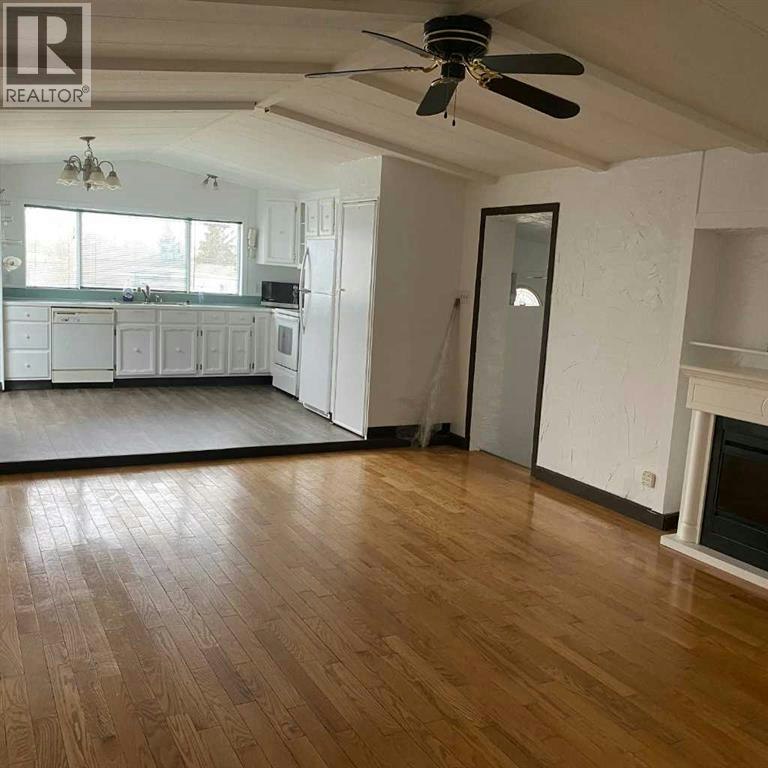 9738 119a Avenue, Grande Prairie, AB, T8V 5H7 - 3