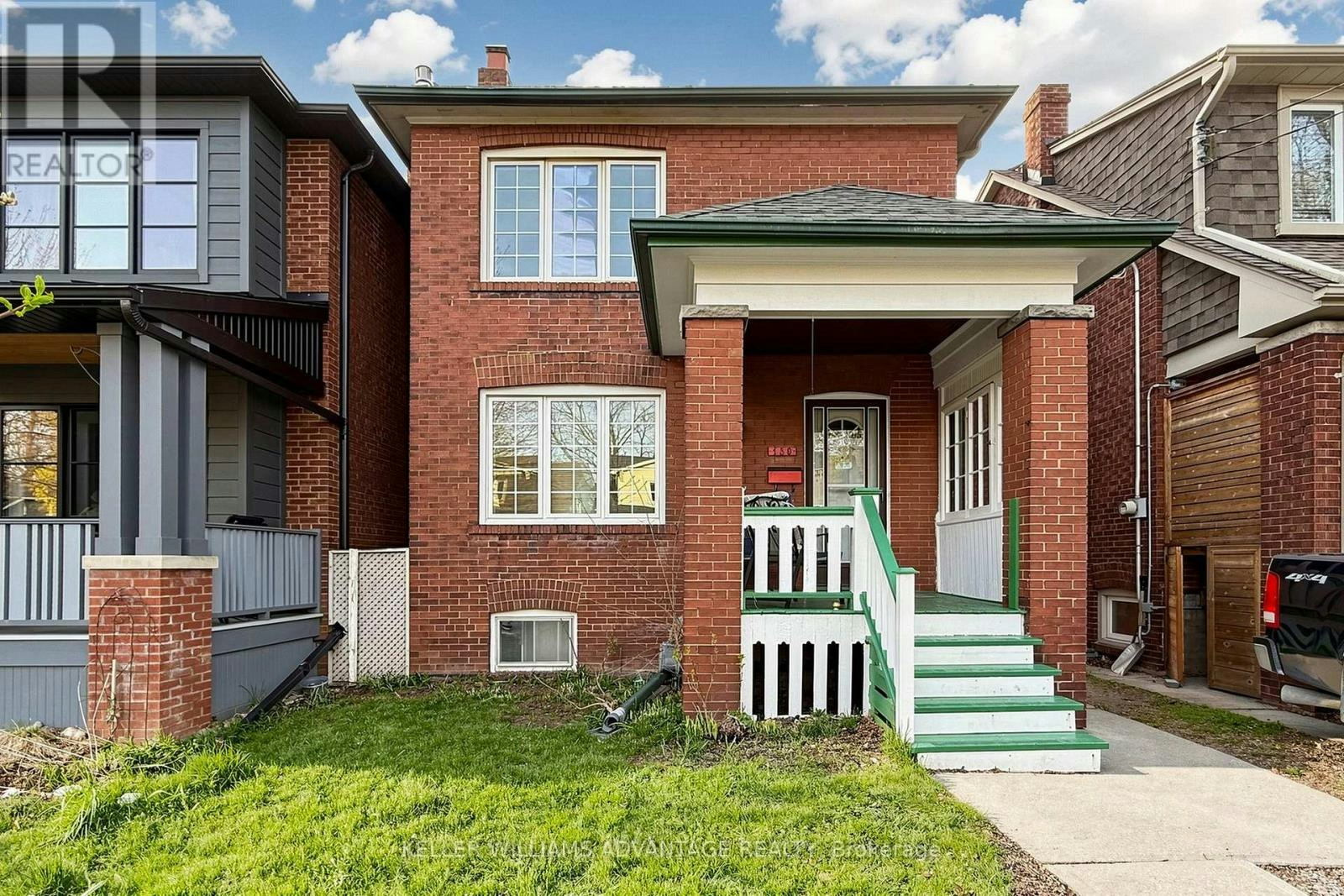 130 Elmer Avenue, Toronto, ON, M4L 3R8