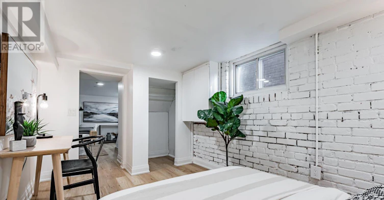 LOWER-101 Oakcrest Avenue, Toronto, ON, M4C 1B4 - 8