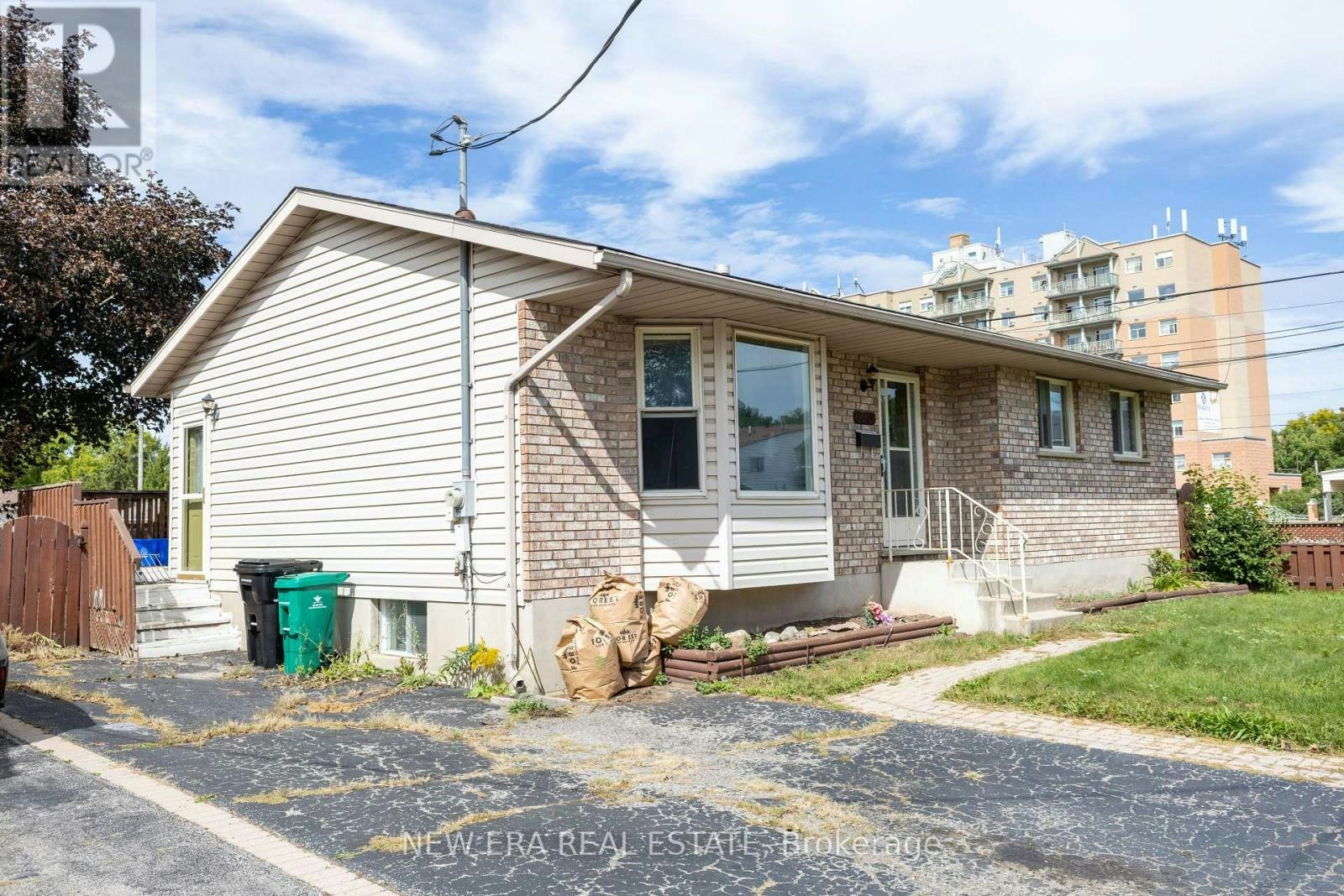 120 Union Street S, Cambridge, ON, N3H 2H1