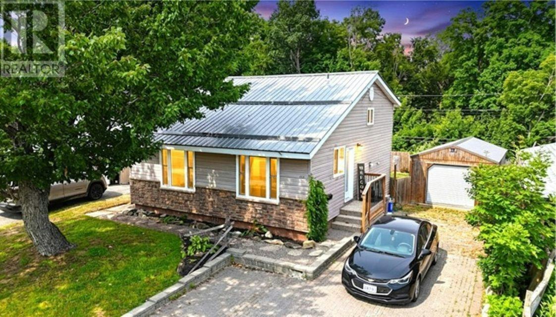 177 Axmith Avenue, Elliot Lake, ON, P5A 1B9