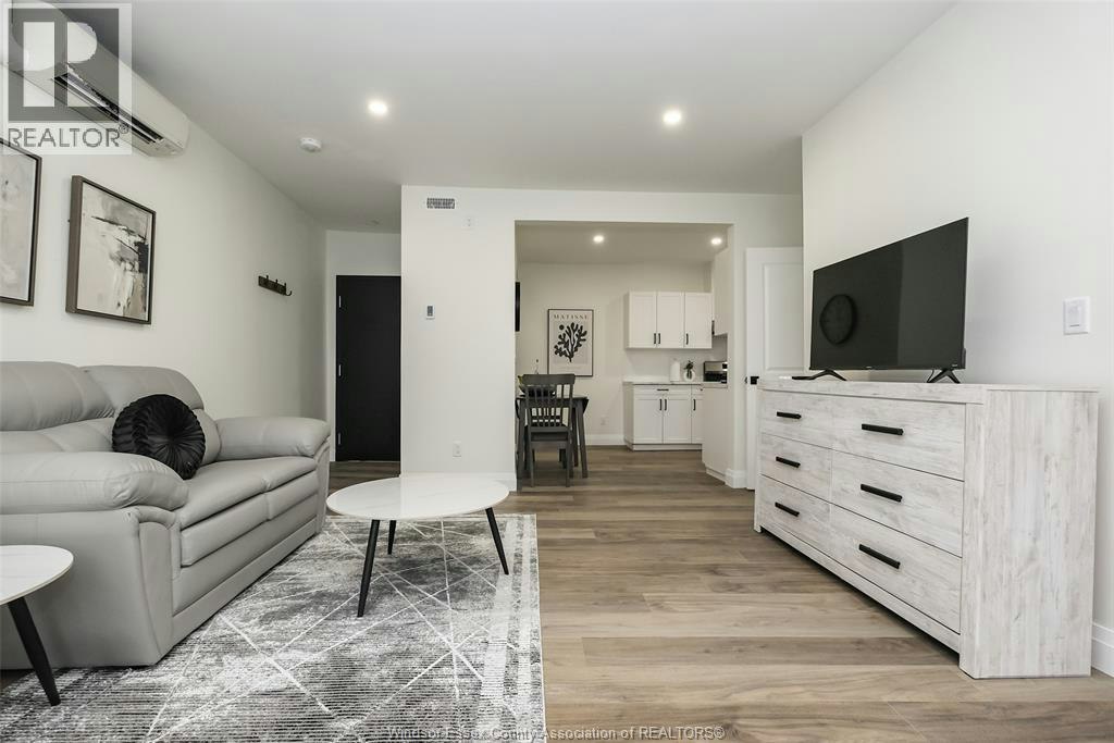 4-1231 Unversity Avenue, Windsor, ON, N9A 5T2 - 2