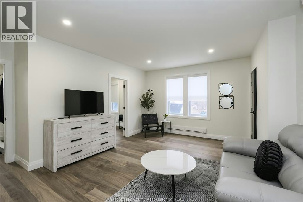 4-1231 Unversity Avenue, Windsor, ON, N9A 5T2 - 3