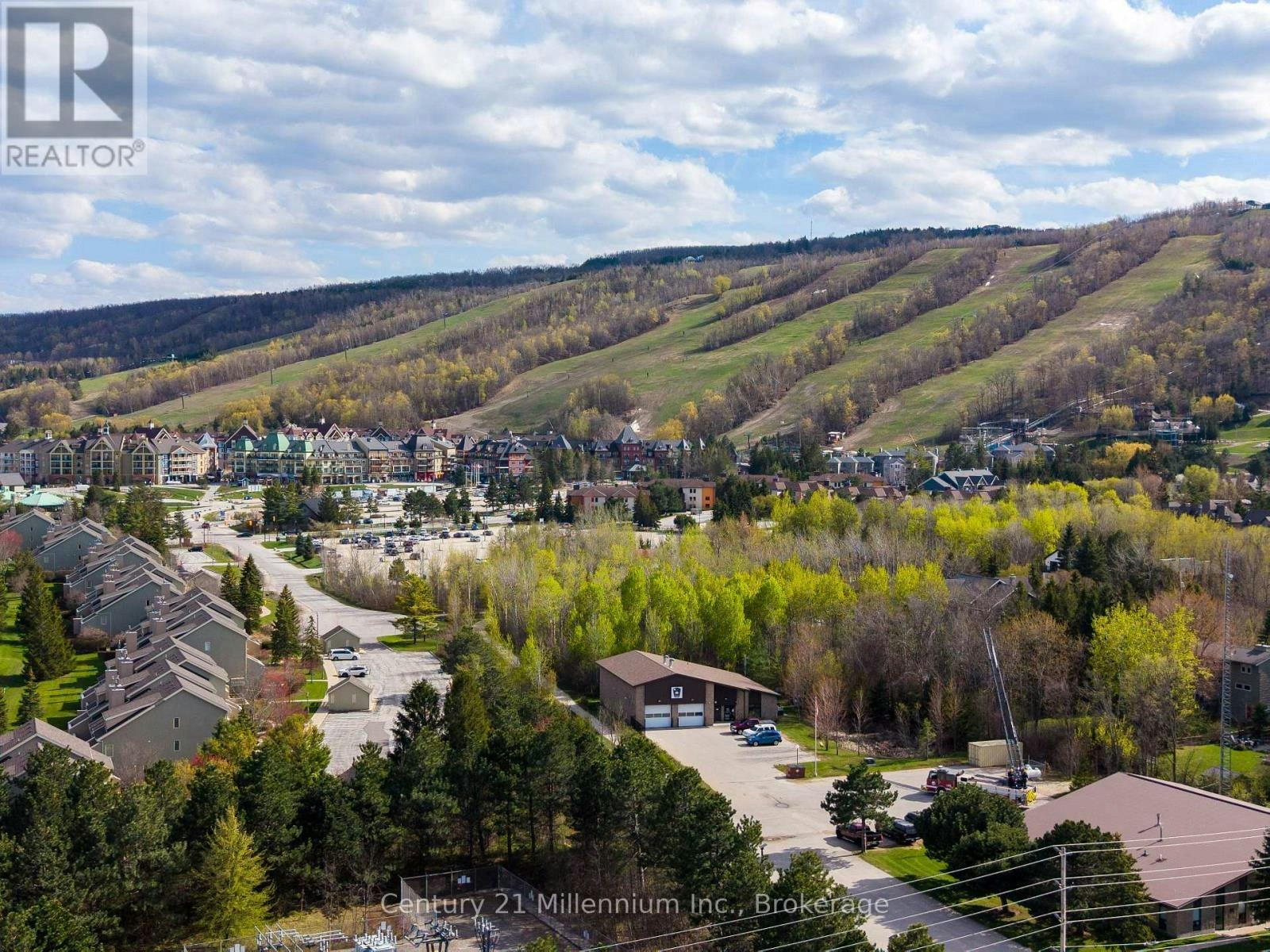 6-110 Kellies Way, Blue Mountains, ON, L9Y 0L6 - 2