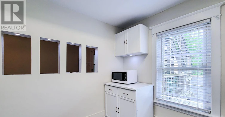 2-46 Ottawa Street S, Hamilton, ON, L8K 2E1 - 9