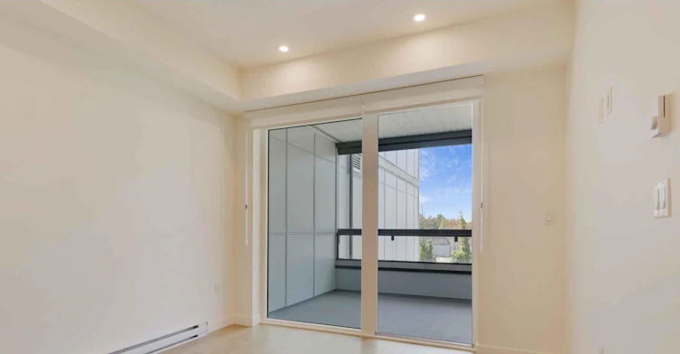 319-13760 75a Avenue, Surrey, BC, V3W 3W5 - 4
