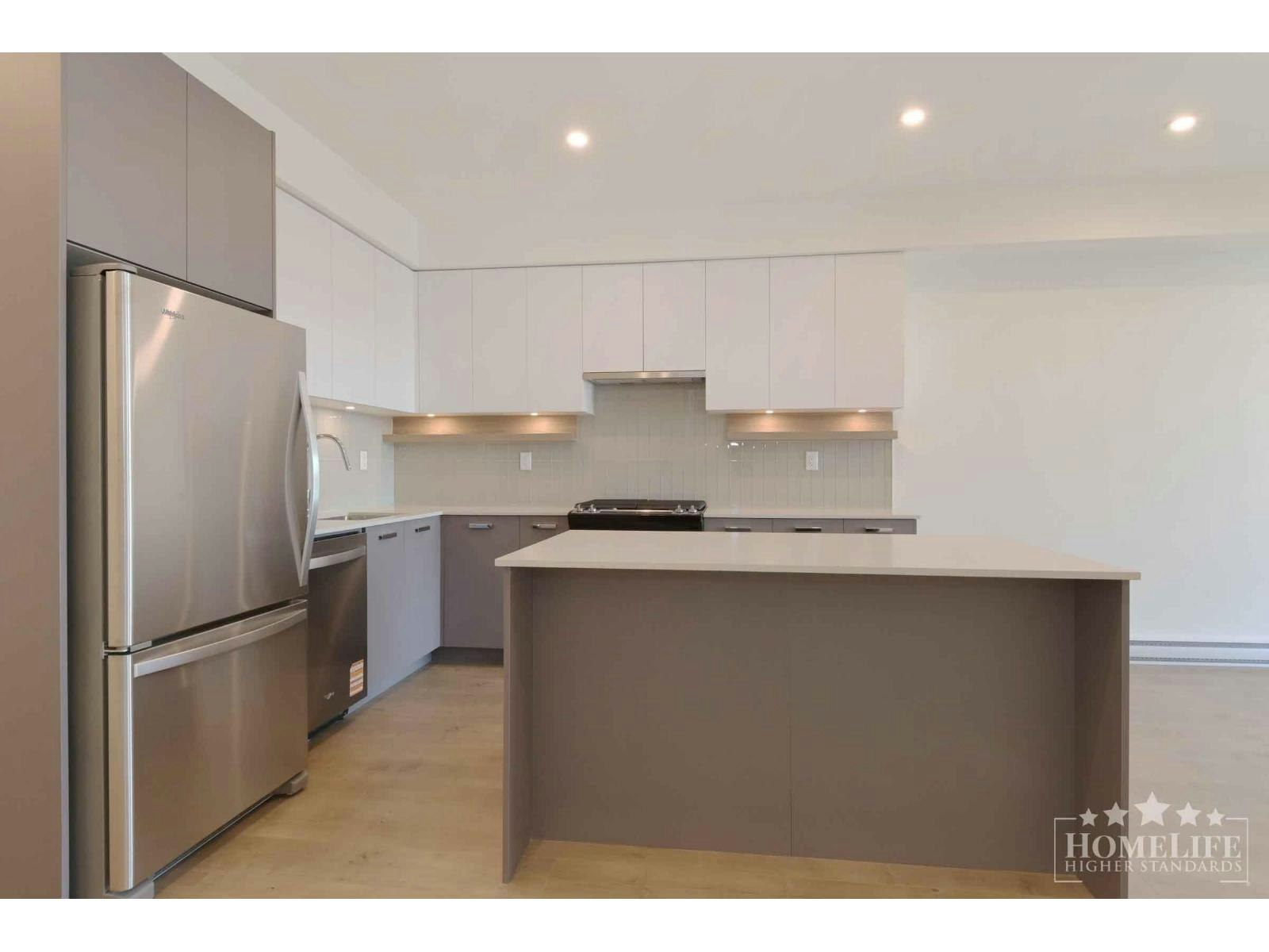 319-13760 75a Avenue, Surrey, BC, V3W 3W5 - 9