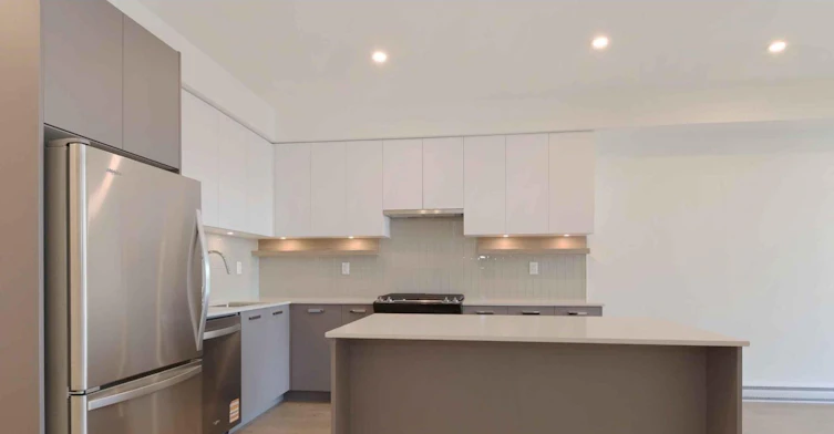 319-13760 75a Avenue, Surrey, BC, V3W 3W5 - 9