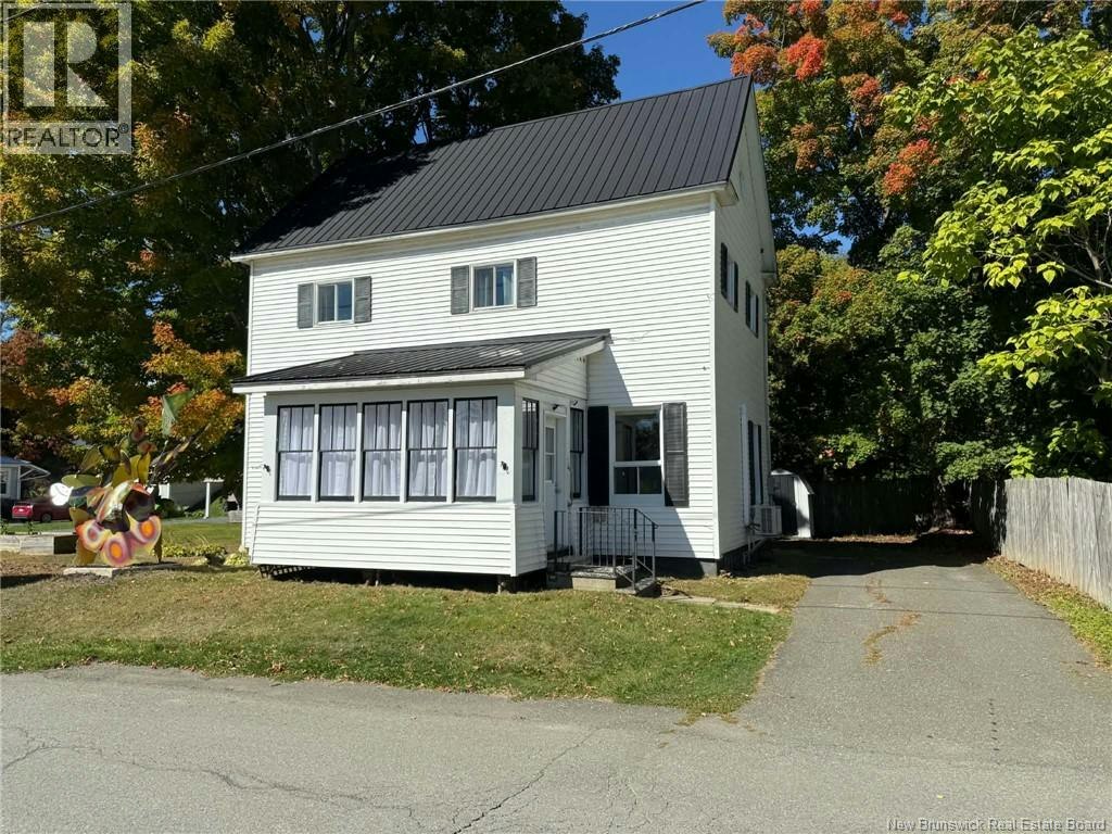 106 College Street, Woodstock, NB, E7M 1K6