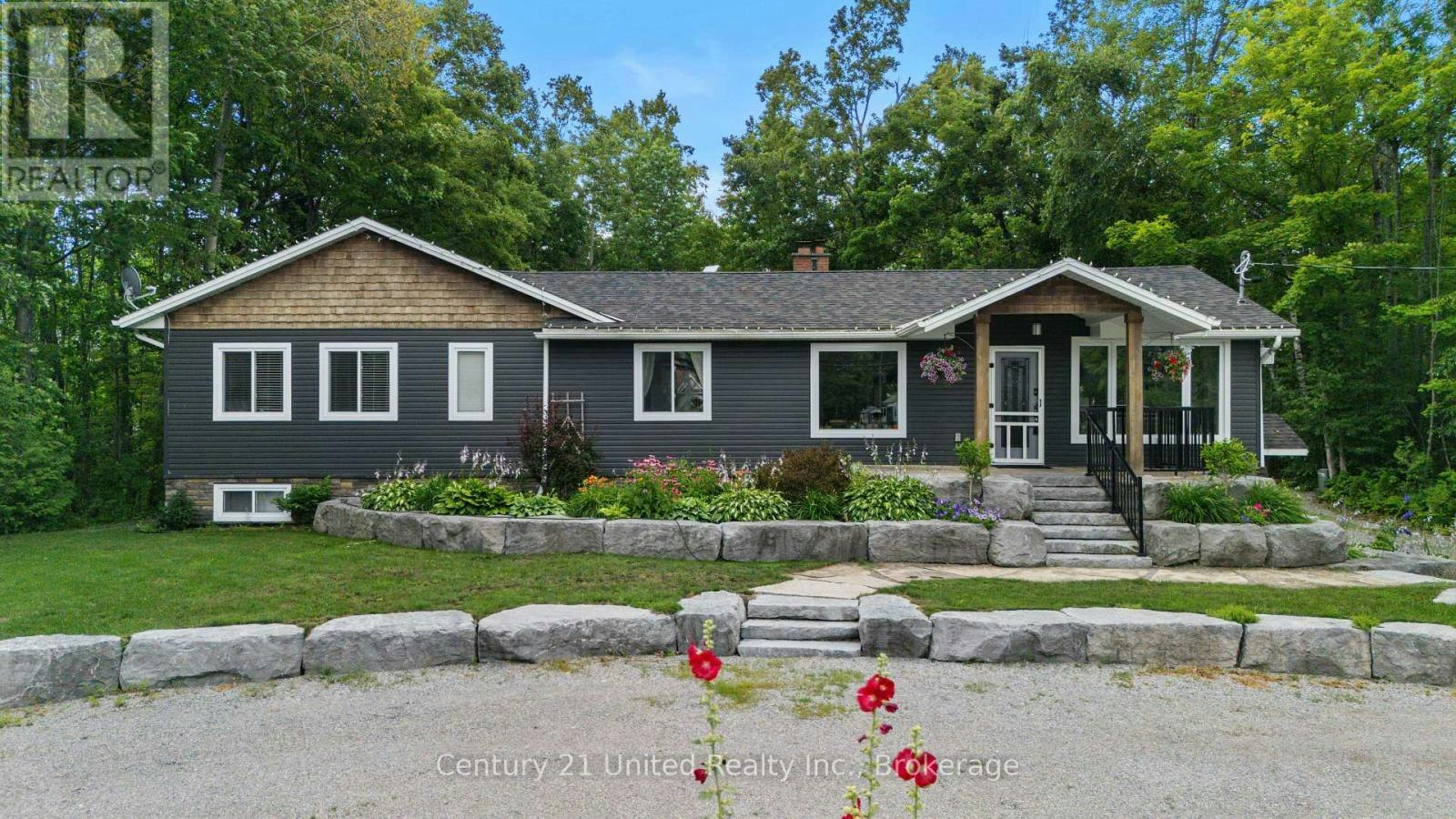 1746 Lakehurst Road, Galway-Cavendish and Harvey, ON, K0L 1J0