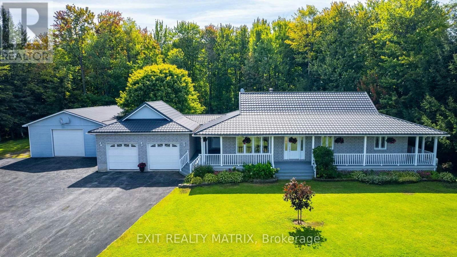 2120 Russland Road, Ottawa, ON, K0A 3H0