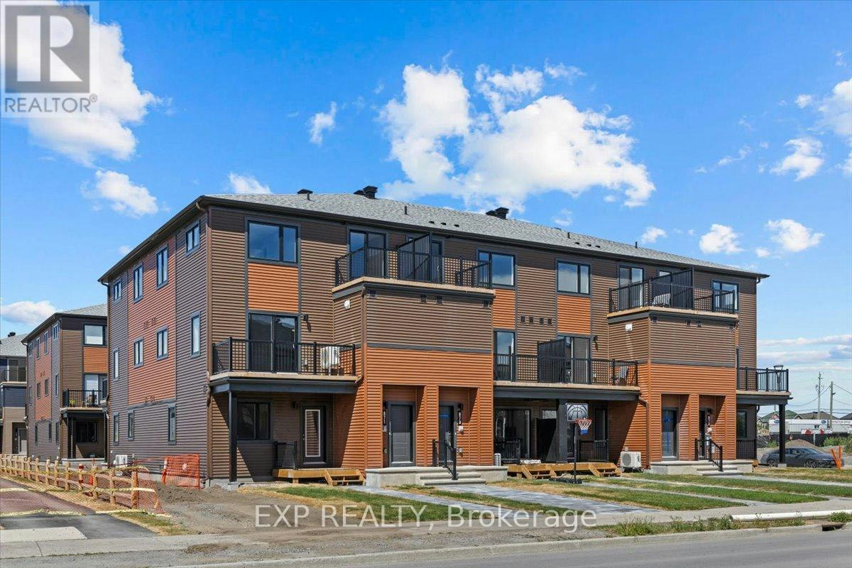 1895 Stittsville Main Street, Ottawa, ON, K2S 3K8
