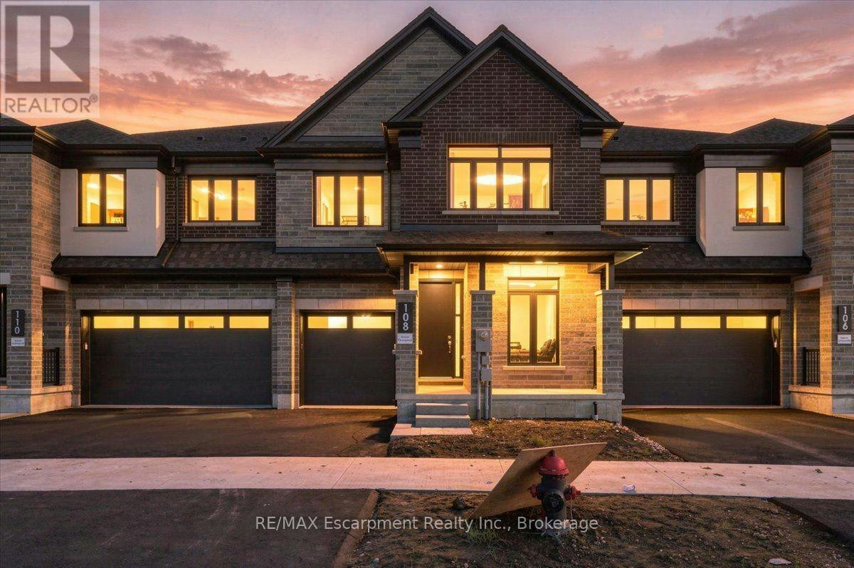108 Valley Trail Place, Hamilton, ON, L8B 2A2 - 2