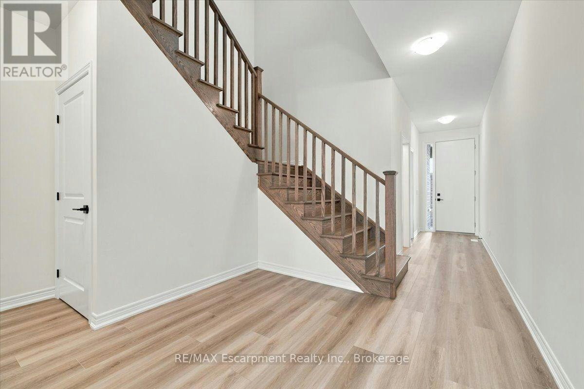 108 Valley Trail Place, Hamilton, ON, L8B 2A2 - 10