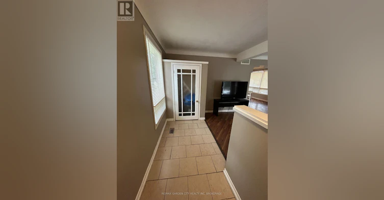 182 York Street, St. Catharines, ON, L2R 6G2 - 3