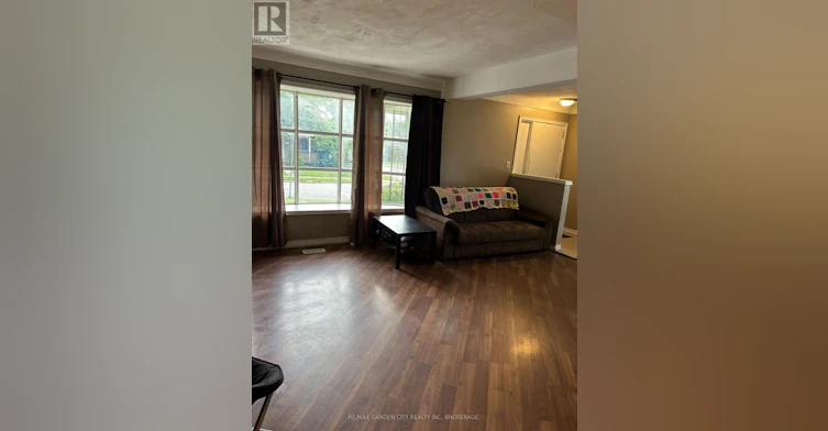 182 York Street, St. Catharines, ON, L2R 6G2 - 4