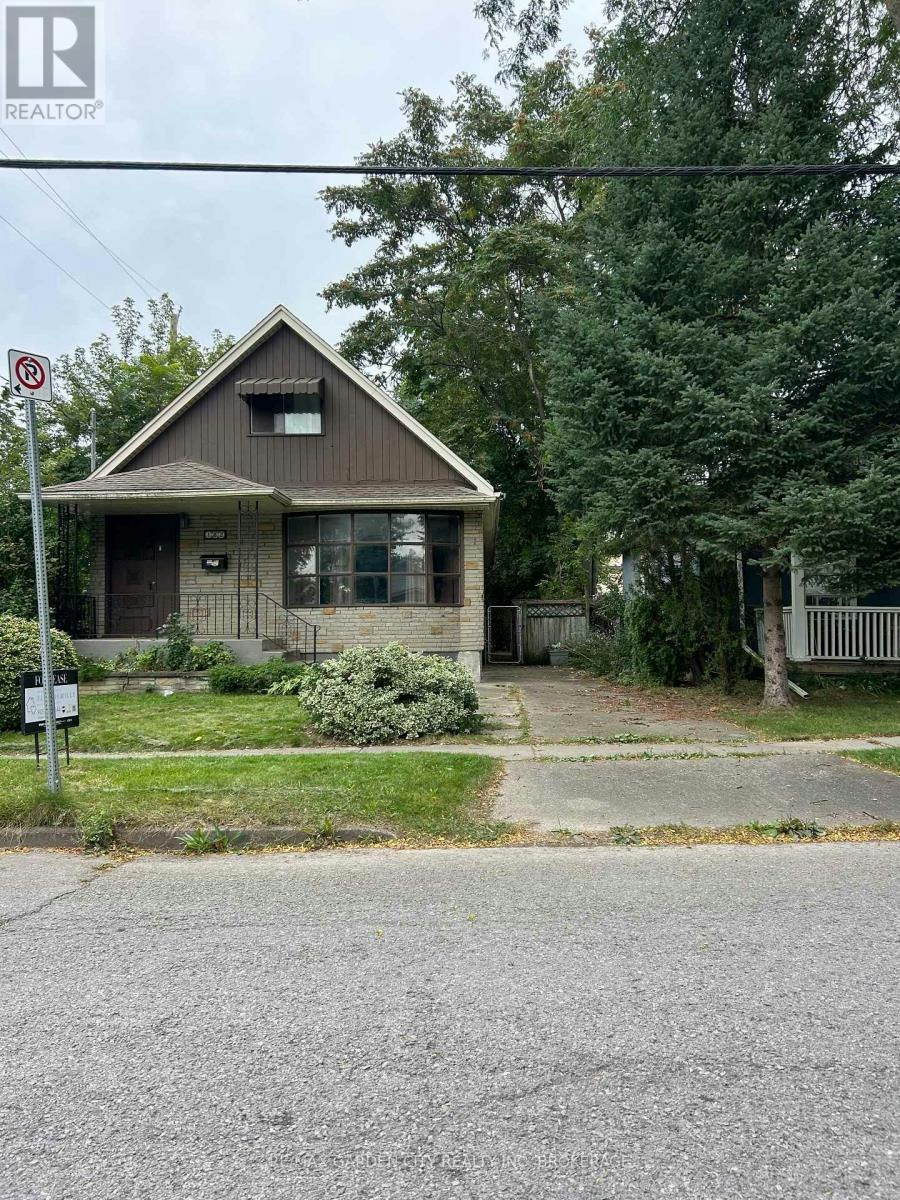 182 York Street, St. Catharines, ON, L2R 6G2