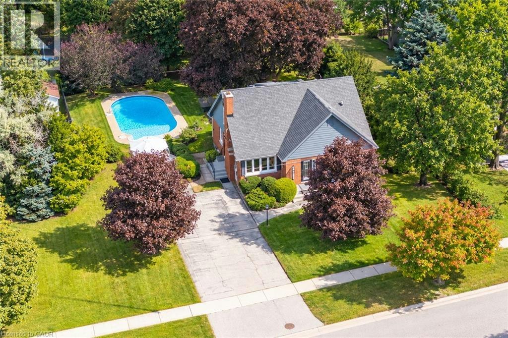 33 The Strand Avenue, Brantford, ON, N3R 1Z2