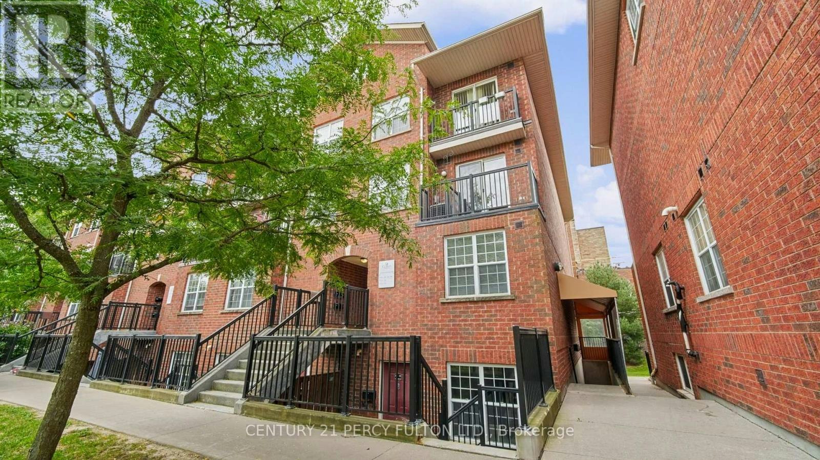101-45 Strangford Lane, Toronto, ON, M1L 0E5