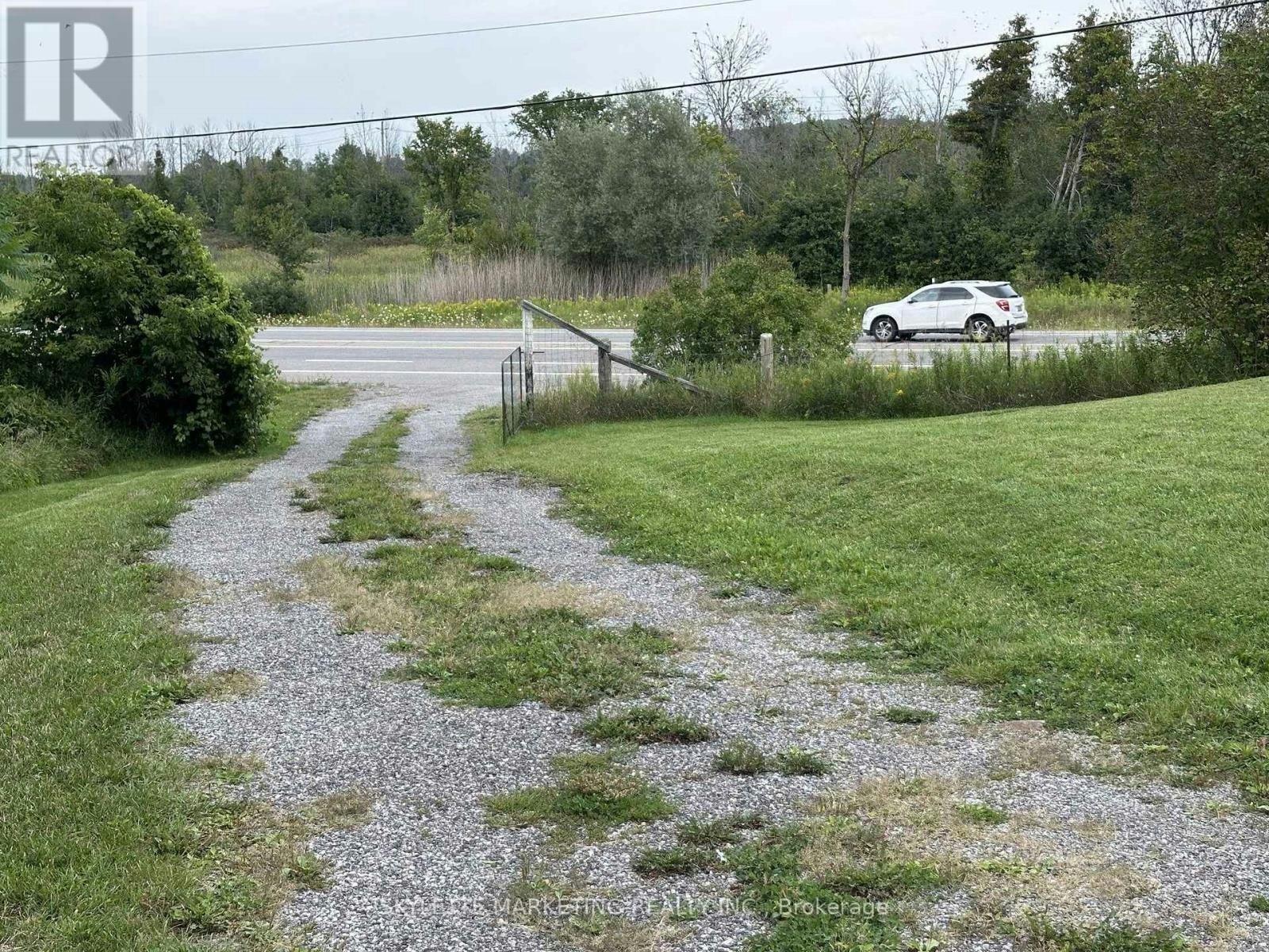 22334 Woodbine Avenue, East Gwillimbury, ON, L0G 1R0 - 4