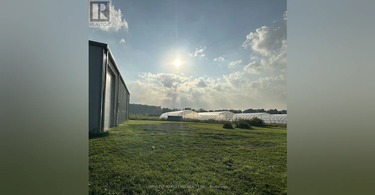22334 Woodbine Avenue, East Gwillimbury, ON, L0G 1R0 - 3