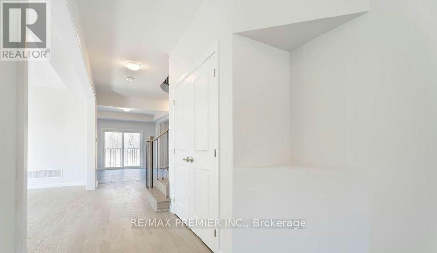 MAIN FLOOR-1038 Hardy Way, Innisfil, ON, L0L 1W0 - 4