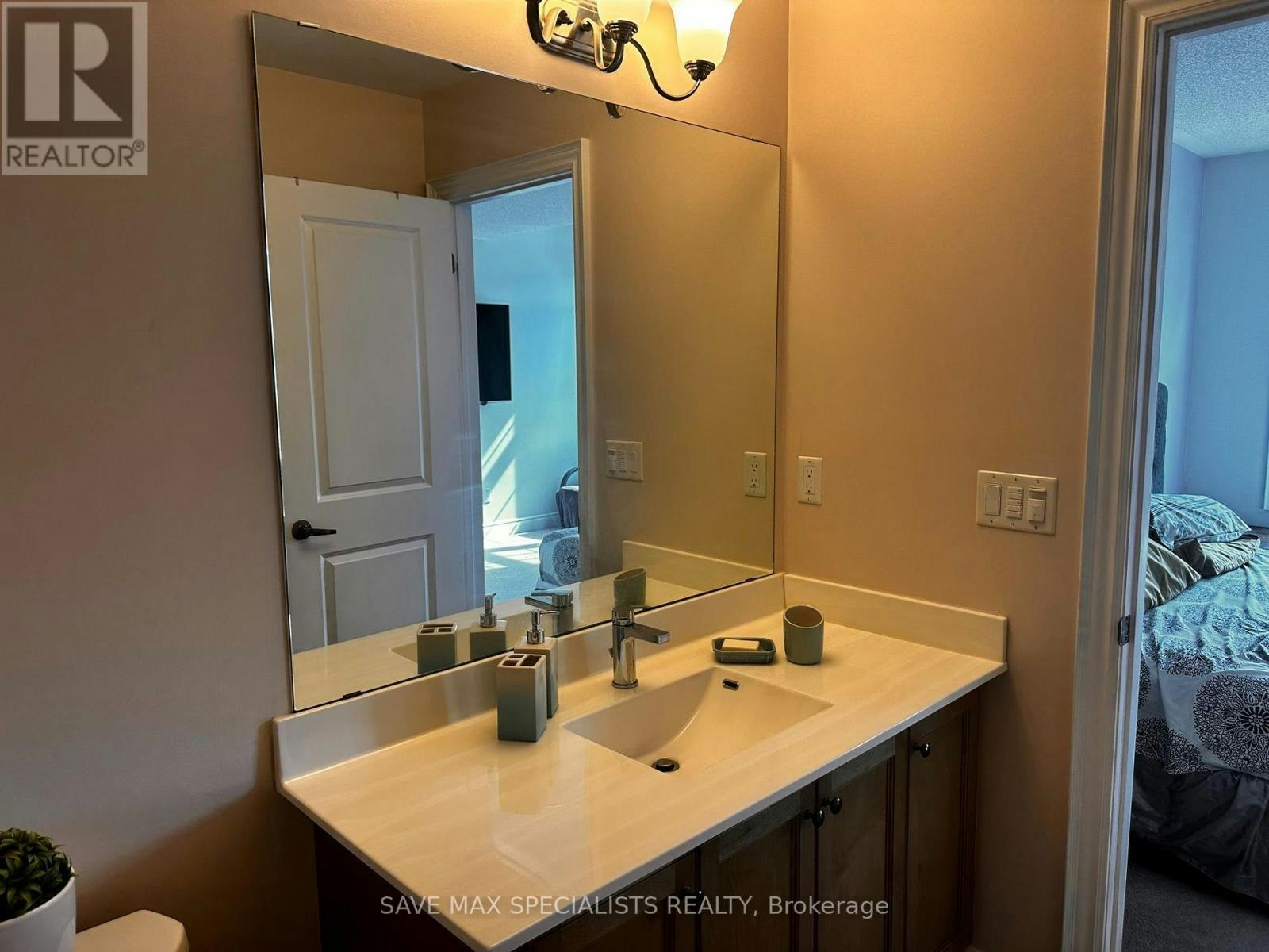 MAIN-7538 Saint Barbara Boulevard, Mississauga, ON, L5W 0B6 - 29