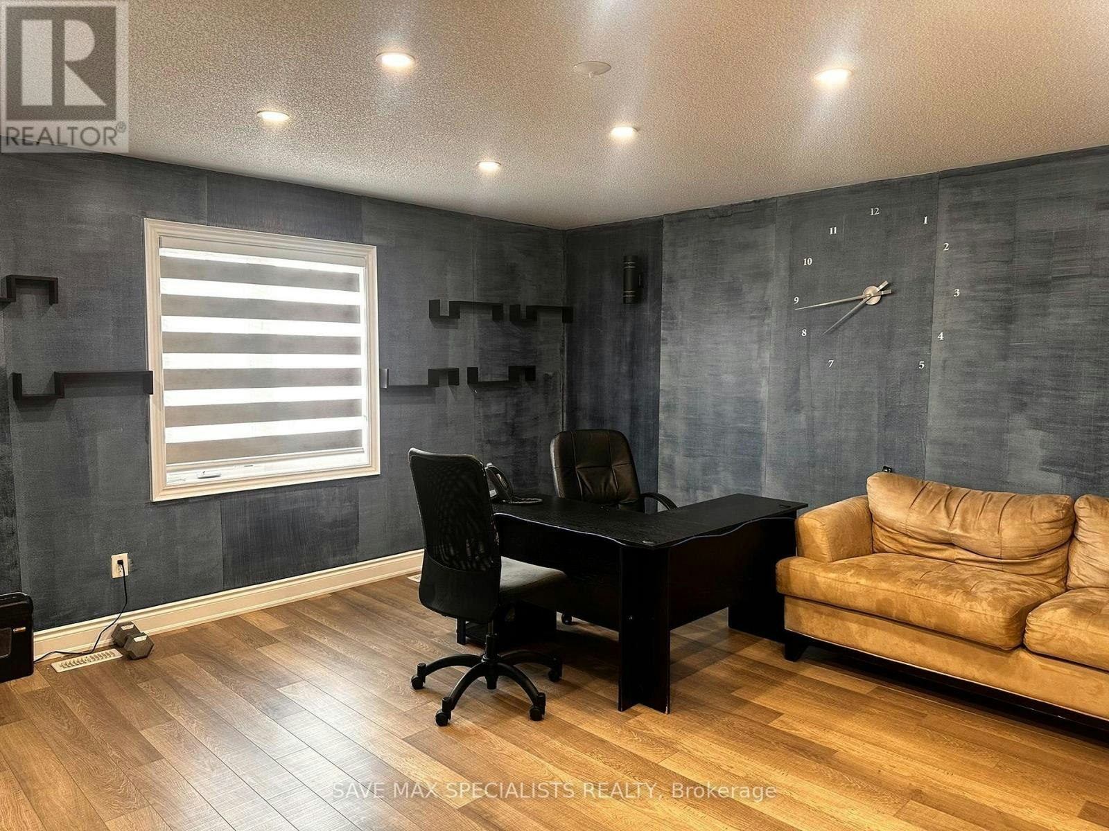 MAIN-7538 Saint Barbara Boulevard, Mississauga, ON, L5W 0B6 - 37
