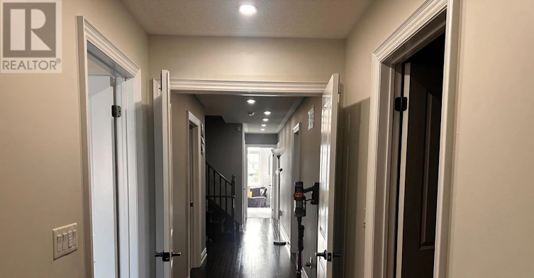 MAIN-7538 Saint Barbara Boulevard, Mississauga, ON, L5W 0B6 - 16