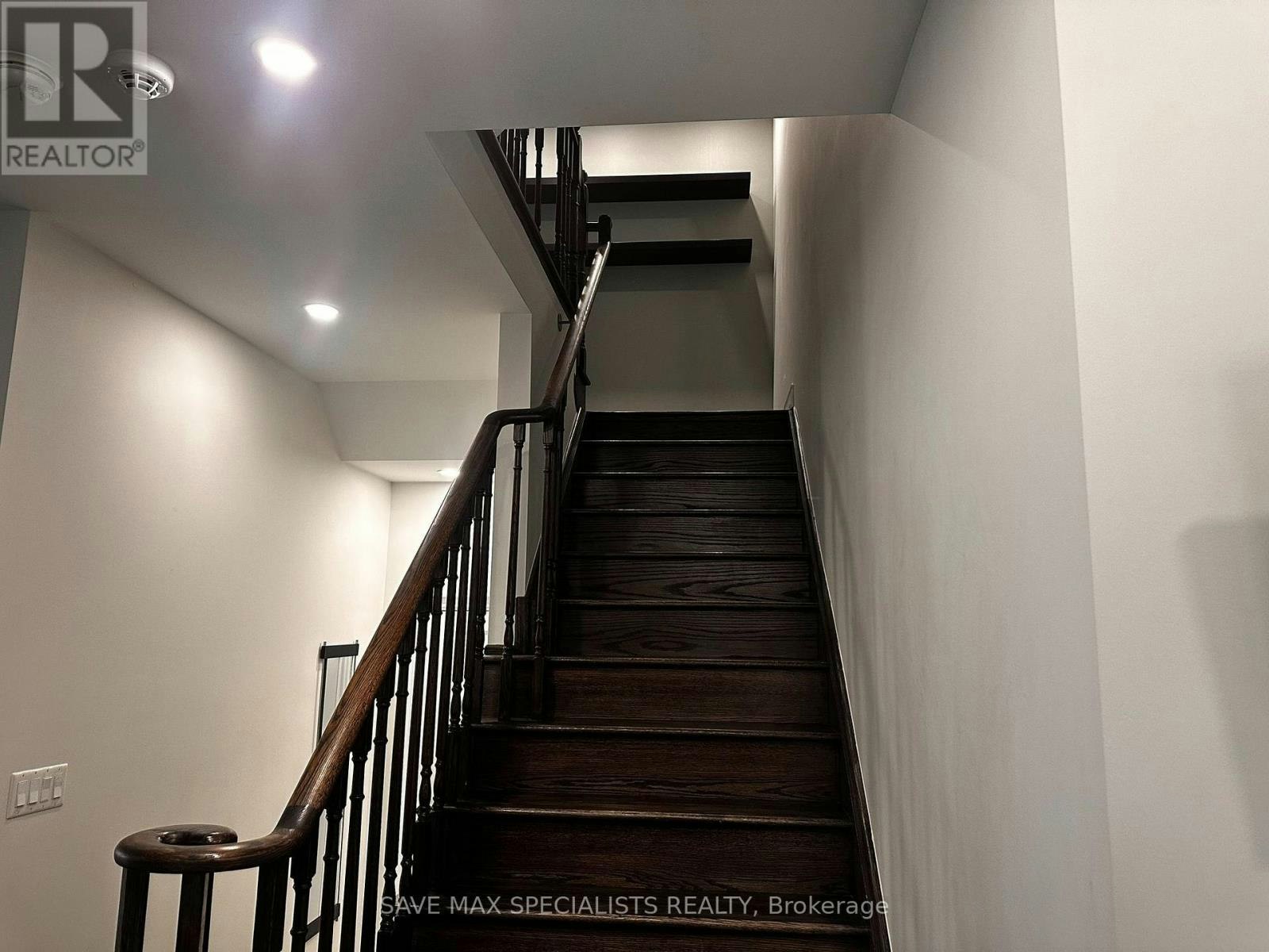 MAIN-7538 Saint Barbara Boulevard, Mississauga, ON, L5W 0B6 - 14