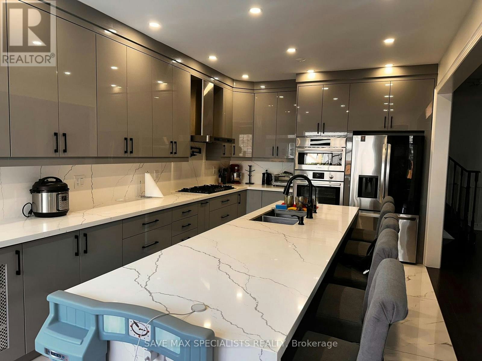 MAIN-7538 Saint Barbara Boulevard, Mississauga, ON, L5W 0B6 - 13