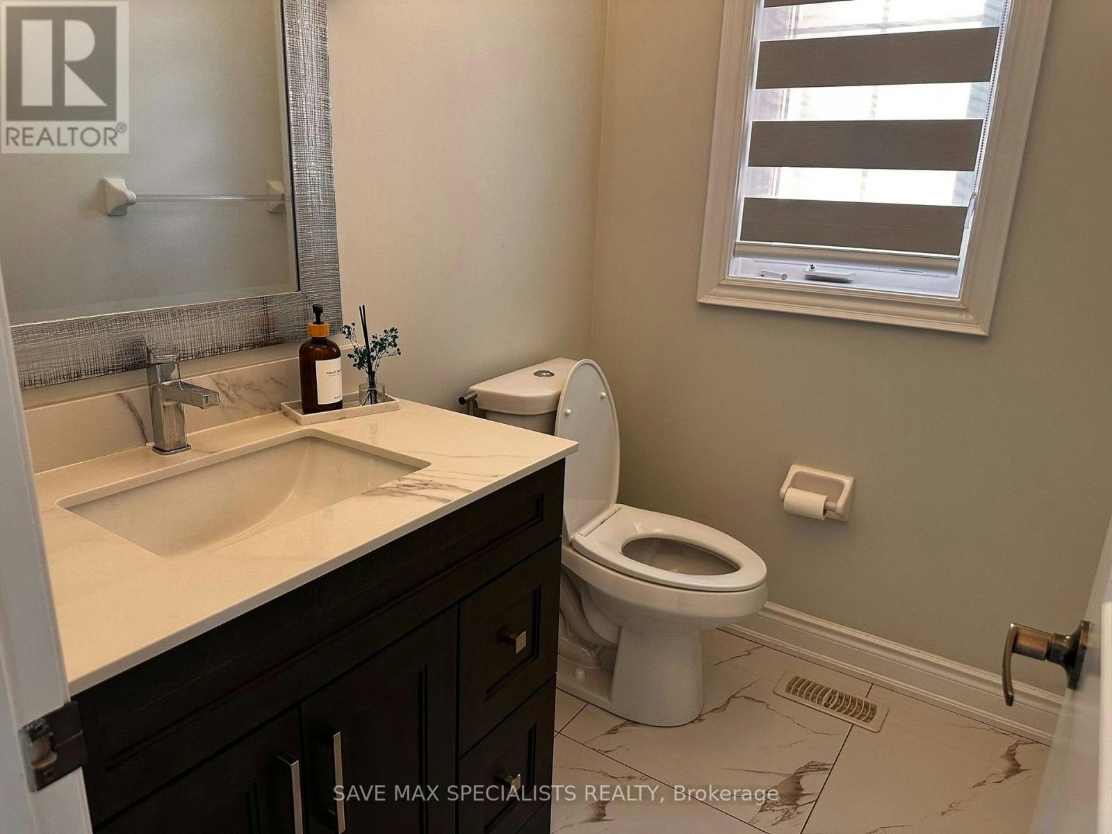 MAIN-7538 Saint Barbara Boulevard, Mississauga, ON, L5W 0B6 - 5