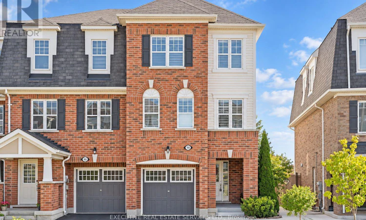 98 Bannister Crescent