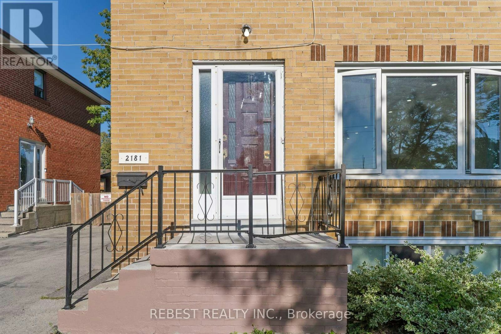 2181 Wiseman Court, Mississauga, ON, L5J 1P3 - 4