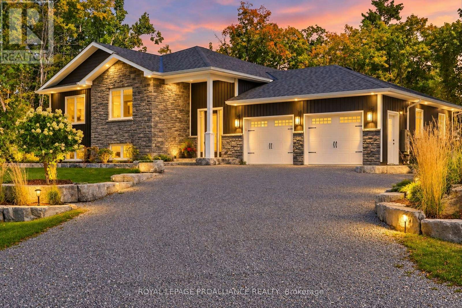 322 Elbow Point Road, Galway-Cavendish and Harvey, ON, K0L 1J0