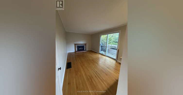 1953 Mulberry Crescent, Ottawa, ON, K1J 8J8 - 4