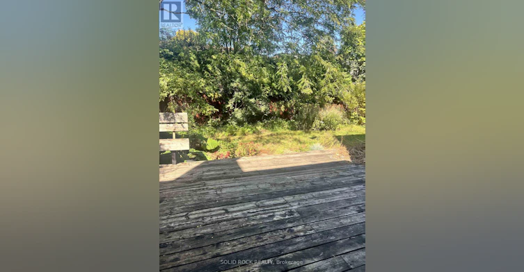 1953 Mulberry Crescent, Ottawa, ON, K1J 8J8 - 11