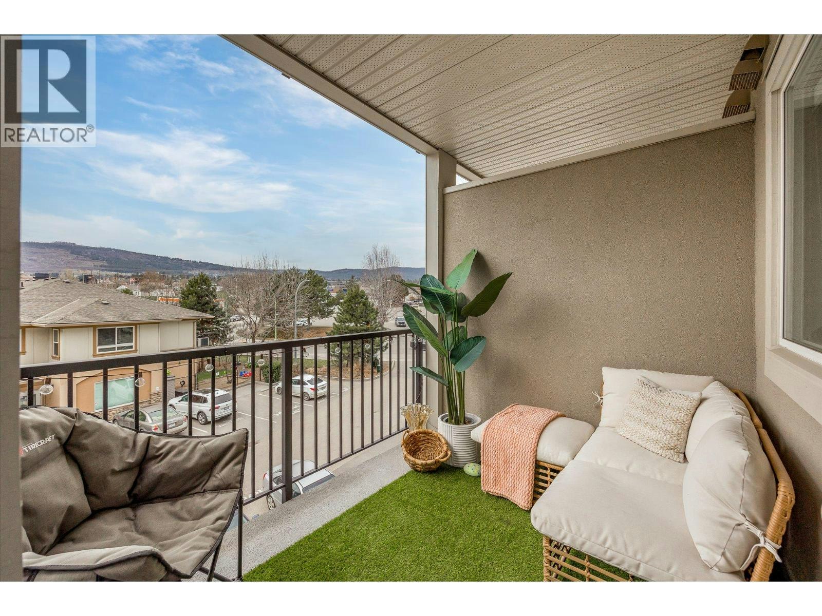 203-2301 Carrington Road, West Kelowna, BC, V4T 3K8 - 16